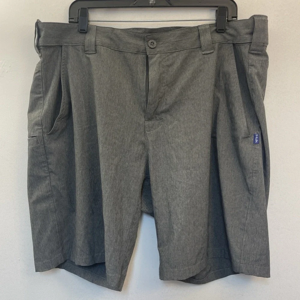 Huk‎ Beacon Short Mens 2XL 40x8 Grey Performance Stretch Fishing Quick Dry